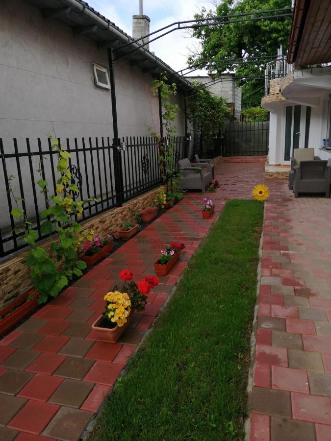 Casa Flor Διαμέρισμα Două Mai Εξωτερικό φωτογραφία